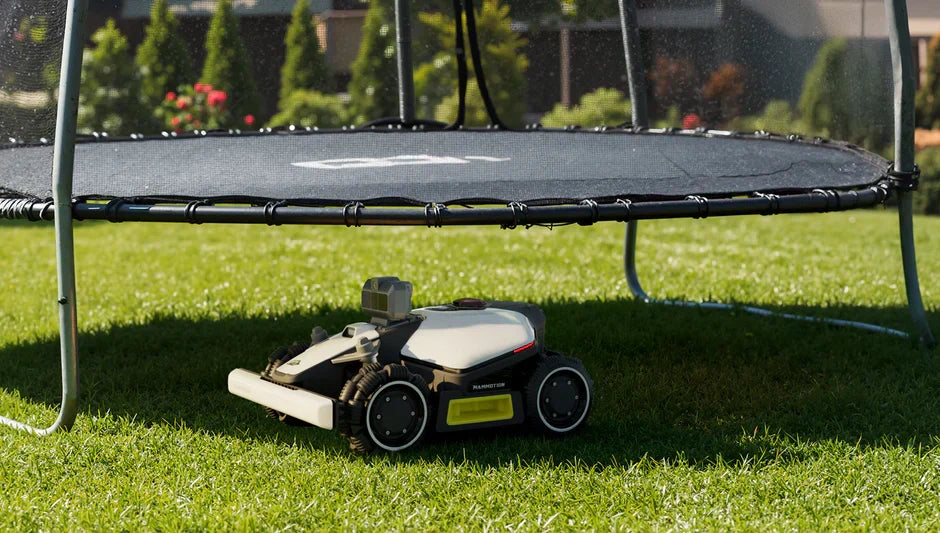 RTK, LiDAR, NetRTK și AI Vision: cum se orientează roboții Mammotion
